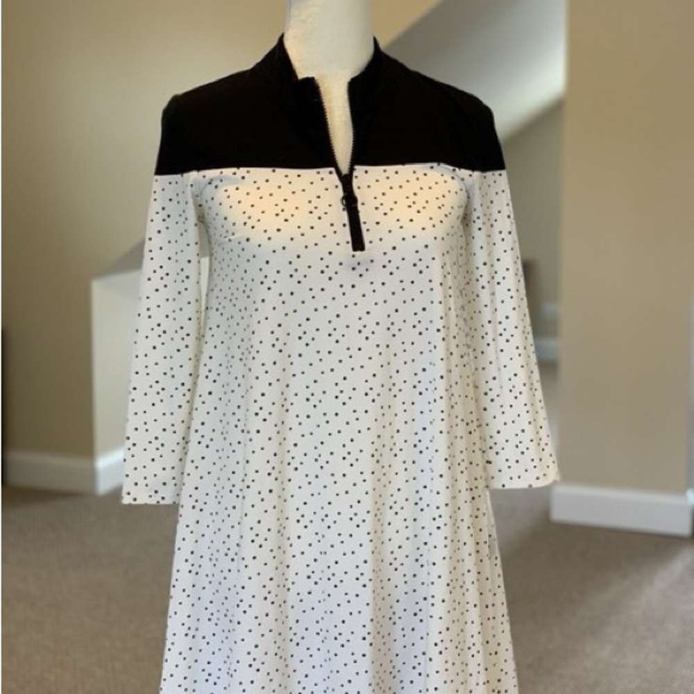 Victoria's Secret Black and White Long Sleeve Dress